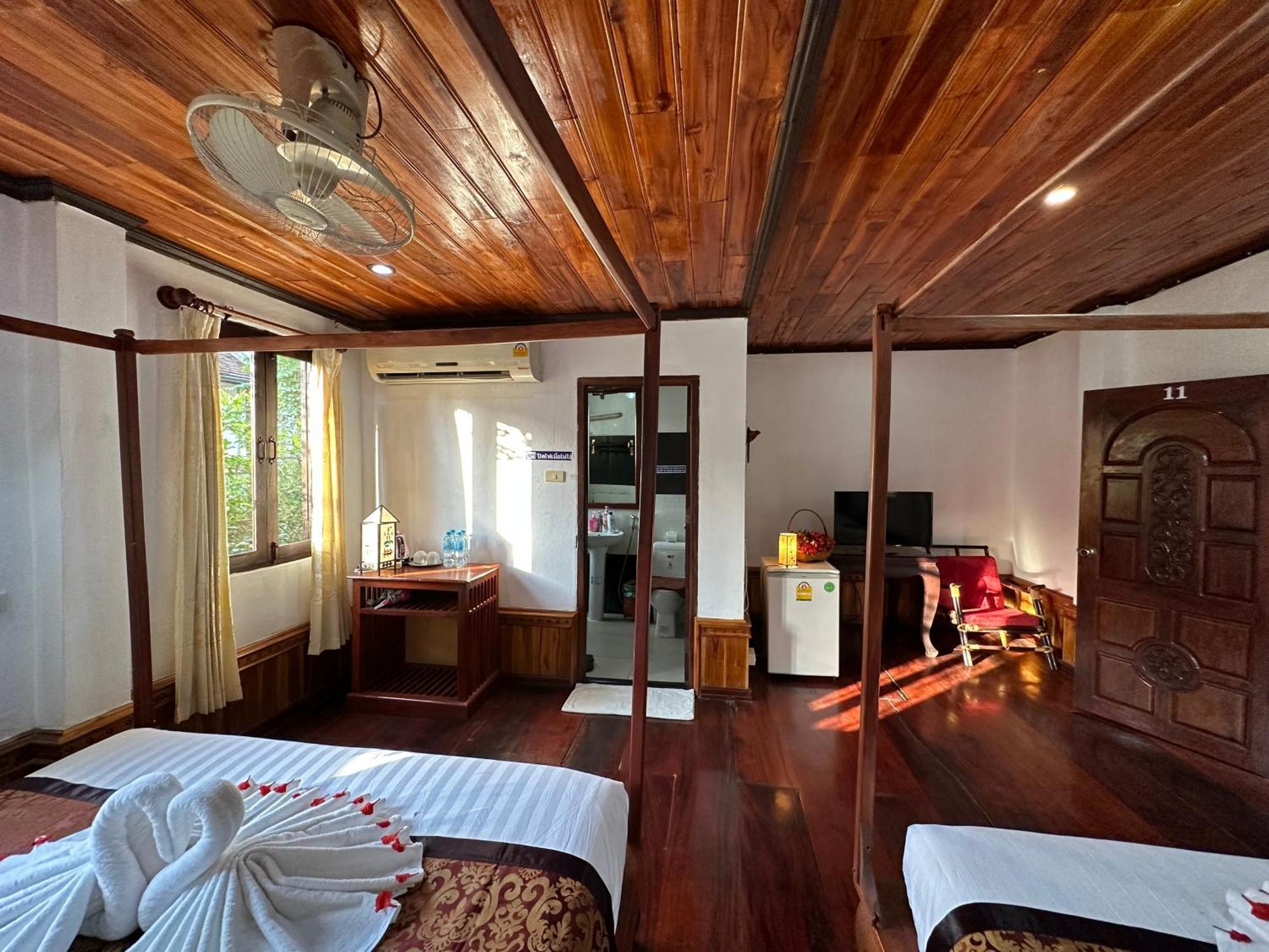 Villa Thida Mekong Riverside Луангпхабанг Номер фото